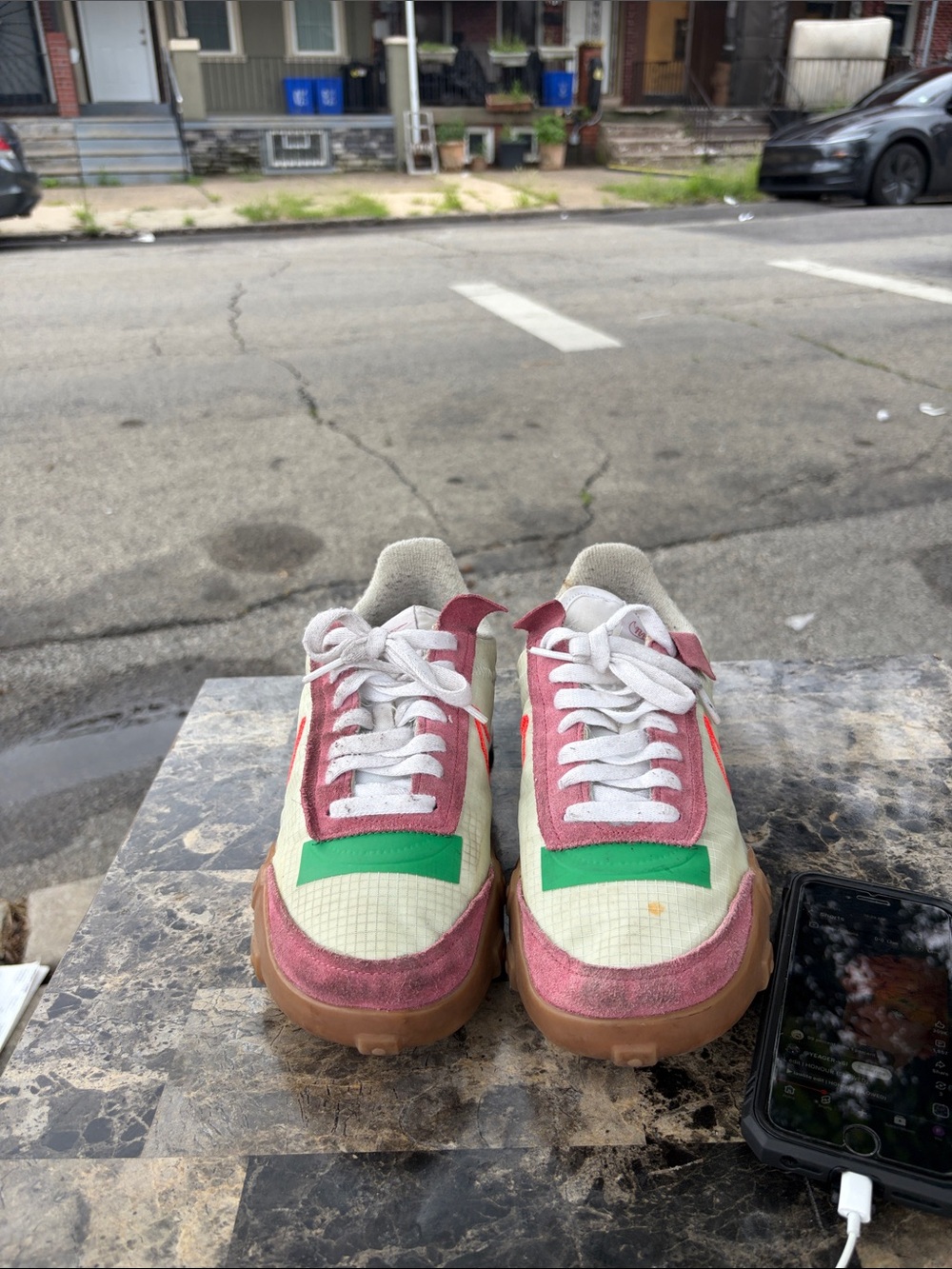 Nike Kids Pink & Green Low-Top Sneakers with Gum Sole